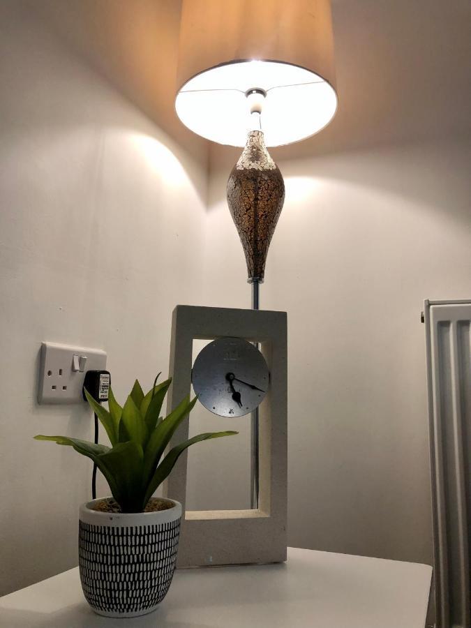 Stanley Sparkle - 4brooms, 4beds, Prkg, Wifi